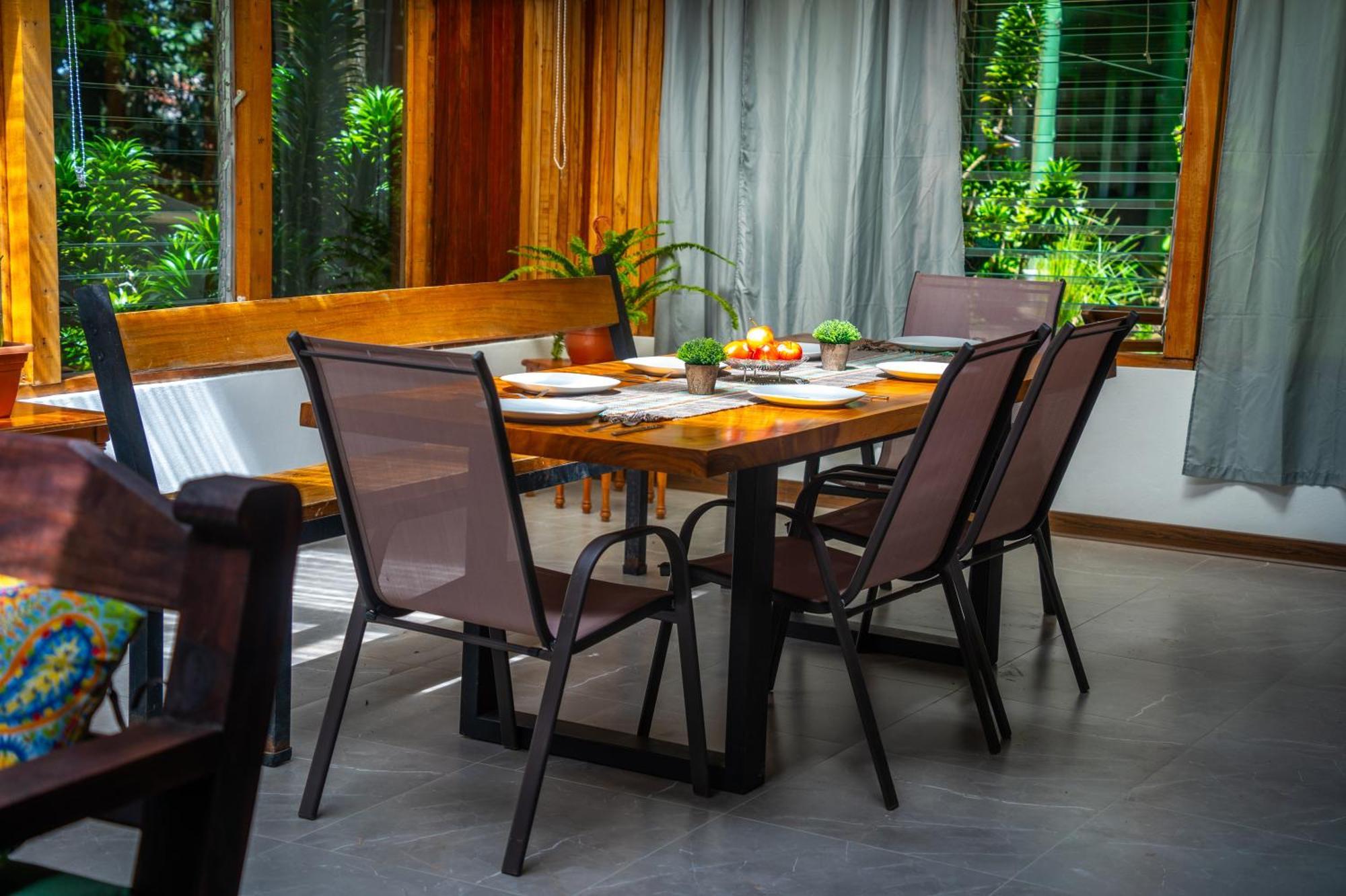 Casa Violeta Home Rentals Monteverde Екстер'єр фото