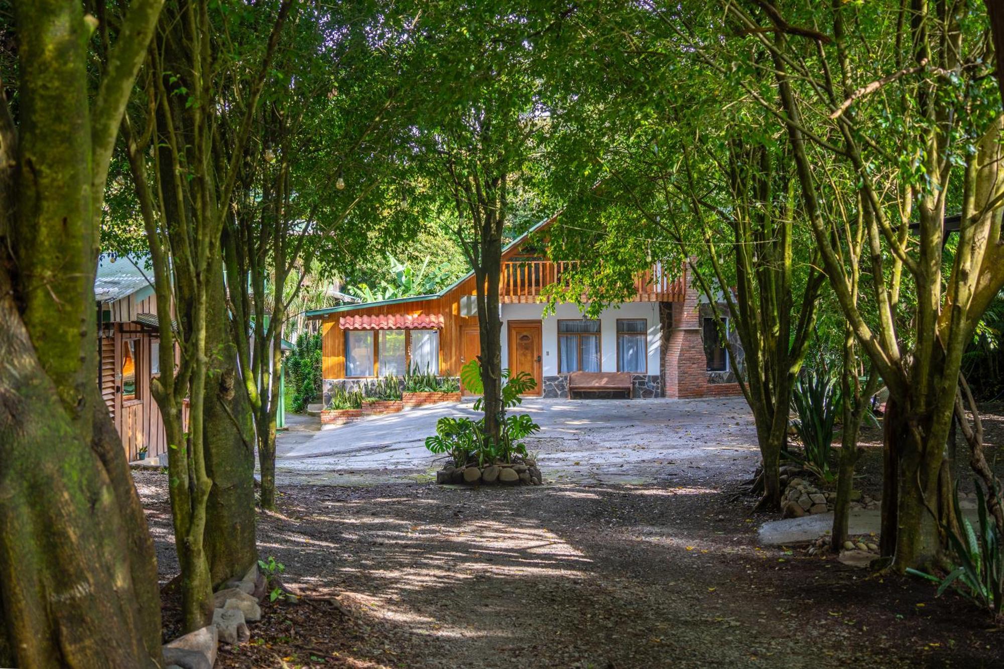 Casa Violeta Home Rentals Monteverde Екстер'єр фото